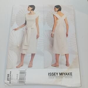 Issey Miyake Vintage Vogue 2748 Sewing Pattern 8-10-12